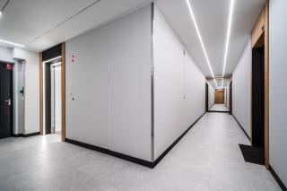 Towarowa Square, Sun & Snow - 6