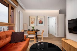 Towarowa Square, Sun & Snow - 7