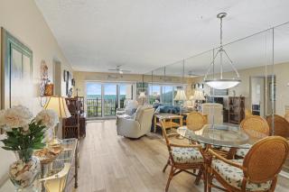 Land's End 7-204 Beach Front - St. Pete Beach - 9