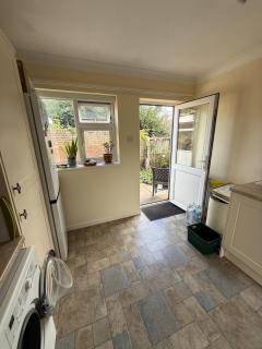 Angela's English Bungalow - 5