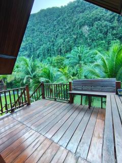 Charming Ao Luek Tai Retreat with Breathtaking Views - 9