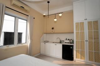 Casa Luna Lakeview Homestay - Hanoi - 4