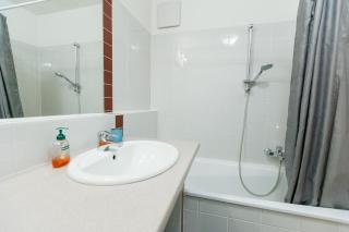 Beautiful and Bright Apartment in a Prestigious Area - 7