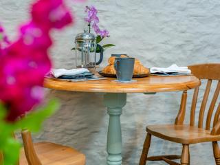 1 Bed in St Dominick 60633 - 2