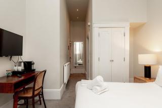 Kensington House Hotel - 1