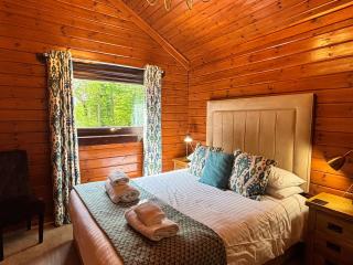 Lady Galloway 30 with Hot Tub - 6