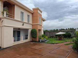 Tia Vahine - Navette Gratuite Aéroport H24 - 9