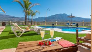 Cortijo Angela Viñuela by Ruralidays - 8