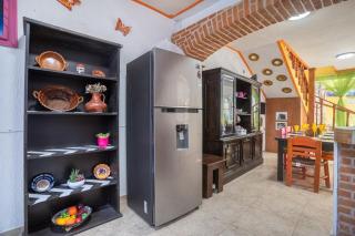 Villa with garden jacuzzi trampoline - 6