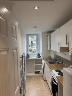 Bright Flat Near University! - 4