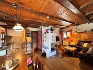 urige Hochgamshütte auf 1800m Nähe Skilift mit Sauna, Kamin & Panoramablick - 8