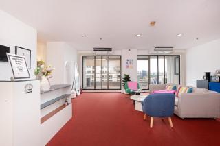 Modern Twin BR Bath & Bathtub Retreat BTS BTB6 - 5