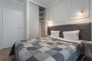 Urban Chic- Mennica Residence - Warsaw Center - For 15 Guests - 3