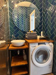 Сучасна студія з гойдалкою в ЖК Енергія - 6