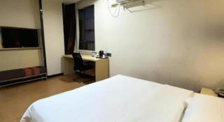 7 Days Premium·Huanggang Walking Street - 2