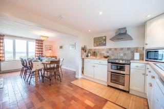 1 Box Iron Cottage, Shotley - 9