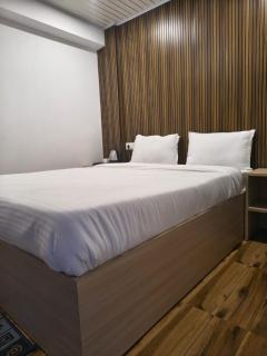 Pineview Escapes - 2