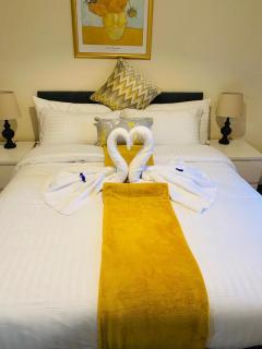 2 bedroom Edinburgh City - 9