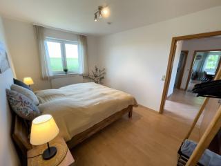 Kleine Hérrlichkeit 22 - 1