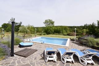 Villa with private pool and garden retreat - 0