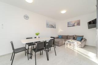 Pasko 5 centrally apartment with pool - 9