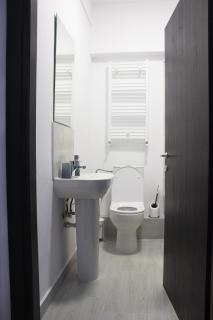 Little Urban Oasis 1BR Steps from Old Town - 6