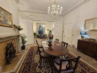 Period home newly renovated great neighbourhood - 9