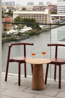 Locke at East Side Gallery - 5