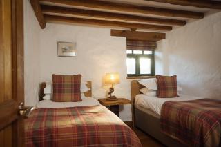 Peaceful Pembrokeshire Farm Cottage with Hot Tub - 5