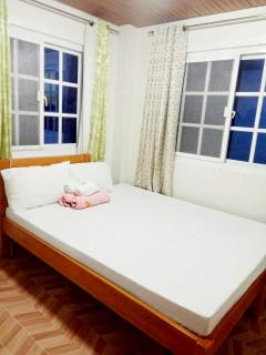 Rustic Retreat in San Fernando La Union - 8