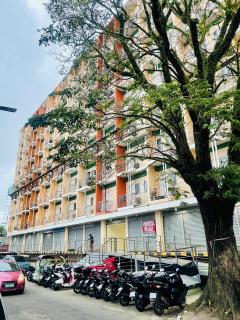 RiverBay 2 BR Apartment Naga City - 3