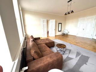 Markt Eins Salonwohnung - 1