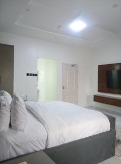 Signature Apartments - 2