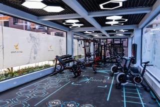 modern retreat apartment with breathtaking city views heated swimming pool ,gym and ample parking - 7