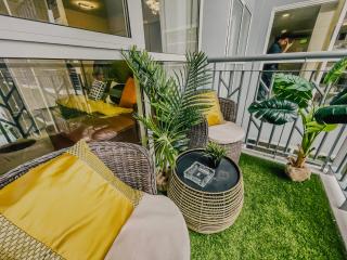 Spacious & Luxury 4BR Home across Okada and Solaire - 7
