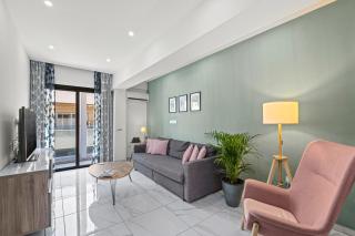 Style by the Sea I Palm Central - Finikoudes Beach - 1