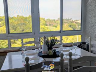 Sunny 2 Bedroom Apartment with Rooftop Solarium and Golf Views VM84 - 0