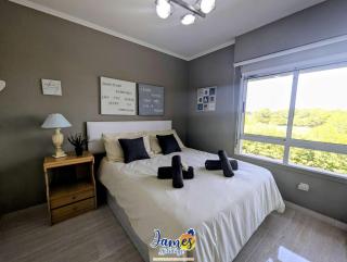 Sunny 2 Bedroom Apartment with Rooftop Solarium and Golf Views VM84 - 7