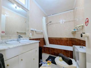 Sunny 2 Bedroom Apartment with Rooftop Solarium and Golf Views VM84 - 4