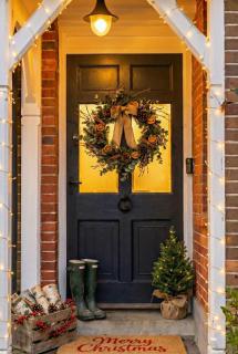 Victorian House Sleeps 14 Pool and Gardens - 4