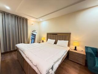 Your Cozy 1BHK Retreat in Gulberg Greens - 0