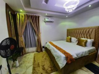 1 Bedroom Luxury Apartment with Lounge & Kitchen - Lagos - 8
