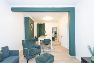 4 bed Emerald by Harlington 20 mins to central - 7