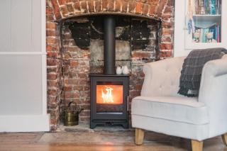 Christmas House by Keepers Cottages - 4