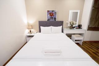 Horizon Hotel Apartment - 4