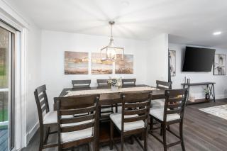 Renovated 4 bed, 2 bath Single Family Home - 8