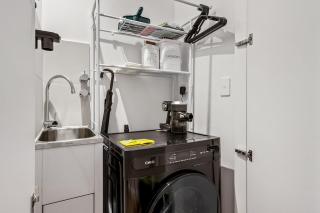 23rd FL Appt-Balcony, Parking, Gym & Pet Friendly! - Melbourne - 2