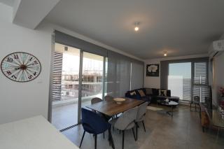 Larnaca Salt Lake Gem, Airy 2 BDRM Apartment - 5
