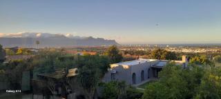 Luxe Stay Somerset West 4 - 5