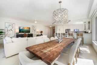 Beachcomber 06 - George Town - 0